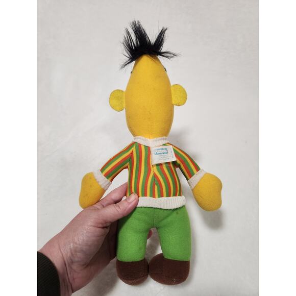 Bert from Sesame Street vintage 1984 made by Playskool - shows some wear - Picture 5 of 9